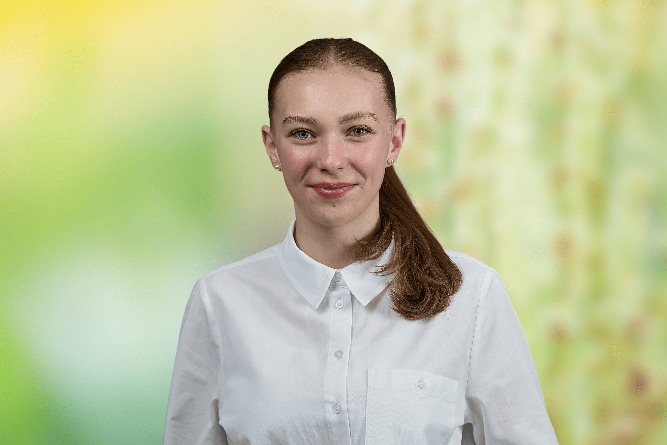 Olivia Dieterich, Auszubildende